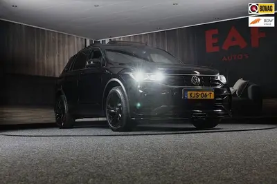 Volkswagen TIGUAN 1.4 TSI eHybrid R-Line Business+ / Leder / uit 2022