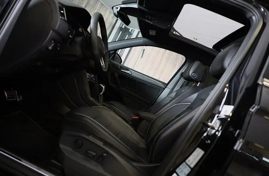 Volkswagen Tiguan 1.4 TSI eHybrid R-Line Business+ / Leder / uit 2022, foto 8