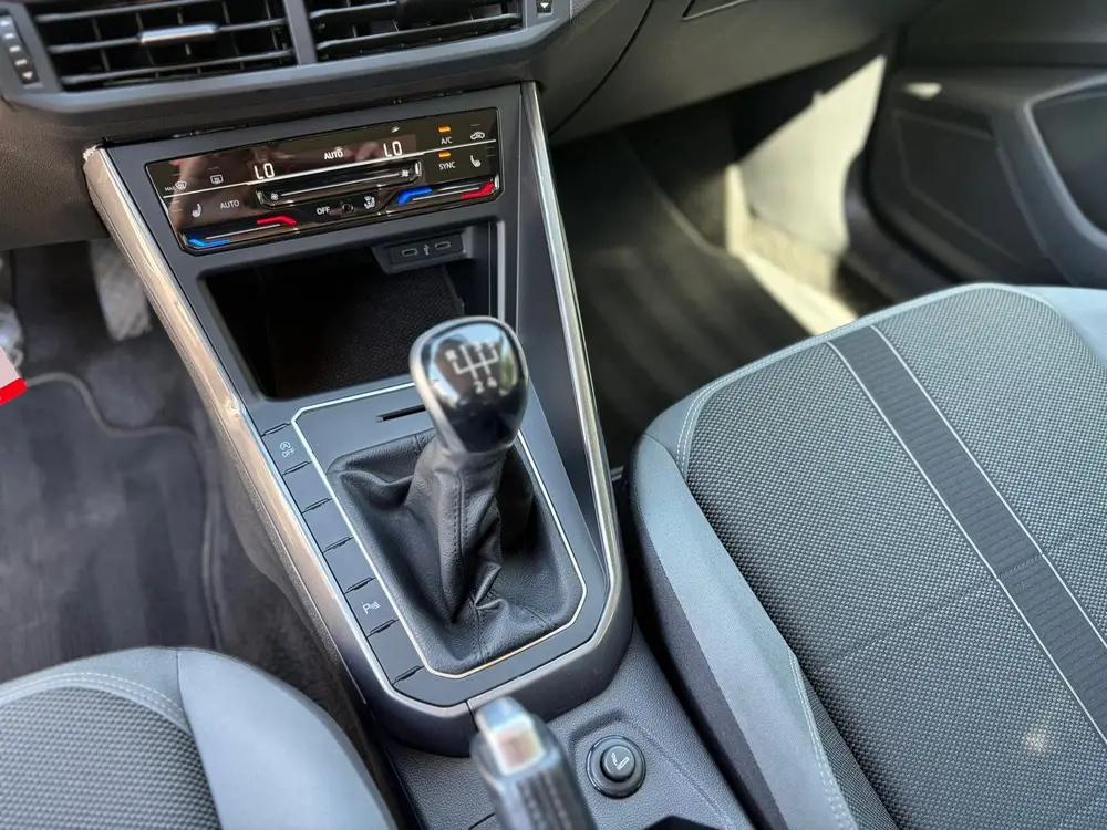 Volkswagen Polo 1.0 TSI R-Line Edition VIRTUAL DASH I IQ LIG uit 2021, foto 17