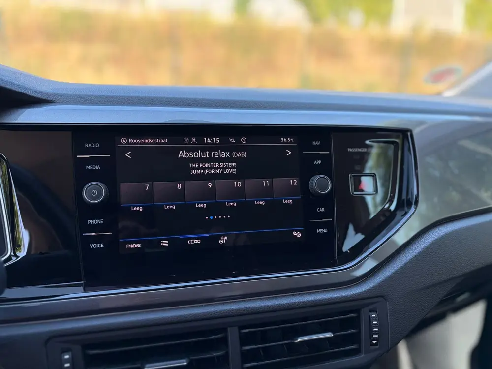 Volkswagen Polo 1.0 TSI R-Line Edition VIRTUAL DASH I IQ LIG uit 2021, foto 19
