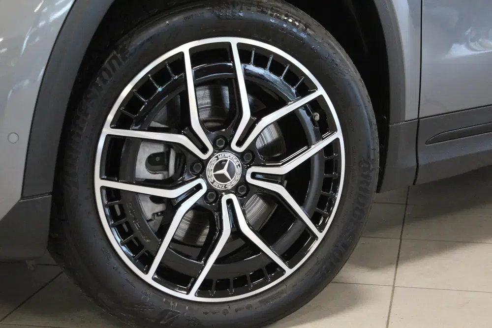 Mercedes-Benz EQA 250 AMG Line uit 2021, foto 11