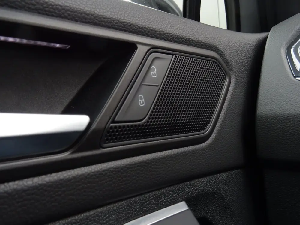 Volkswagen Tiguan 1.4 TSI eHybrid R-Line Business * PANORAMA uit 2024, foto 19