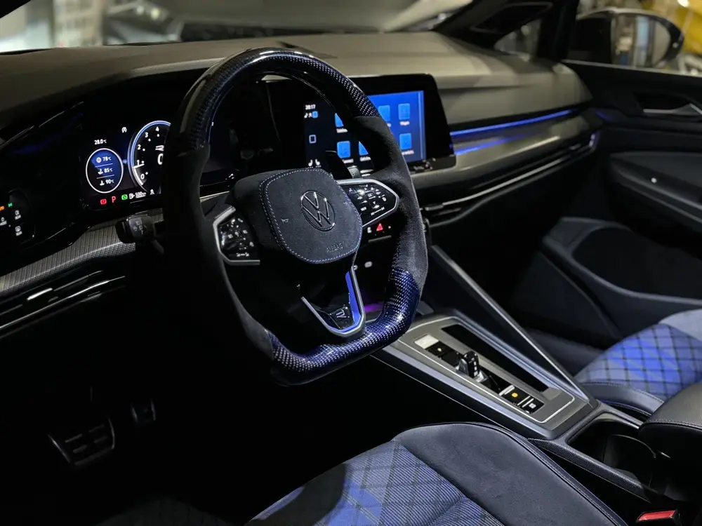 Volkswagen GOLF 2.0 TSI R 4Motion | AKRAPOVIC | PANO | HUD uit 2021, foto 17