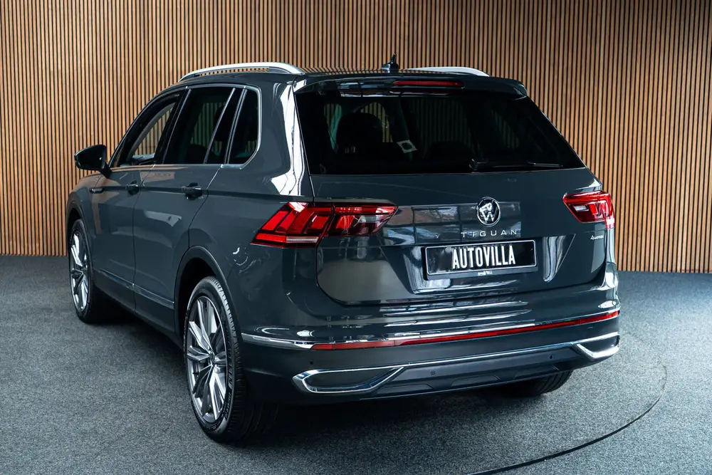 Volkswagen Tiguan 2.0 TSI 4M Alcantara leer Virtual PDC Clim uit 2022, foto 3