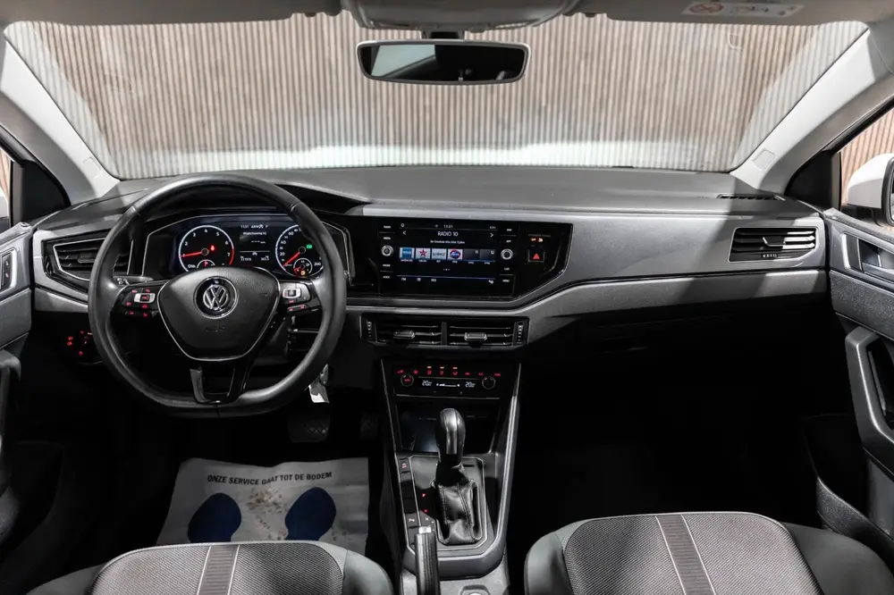 Volkswagen POLO 1.0 TSI R-Line DSG LED CRUISE PDC 2020 uit 2020, foto 12