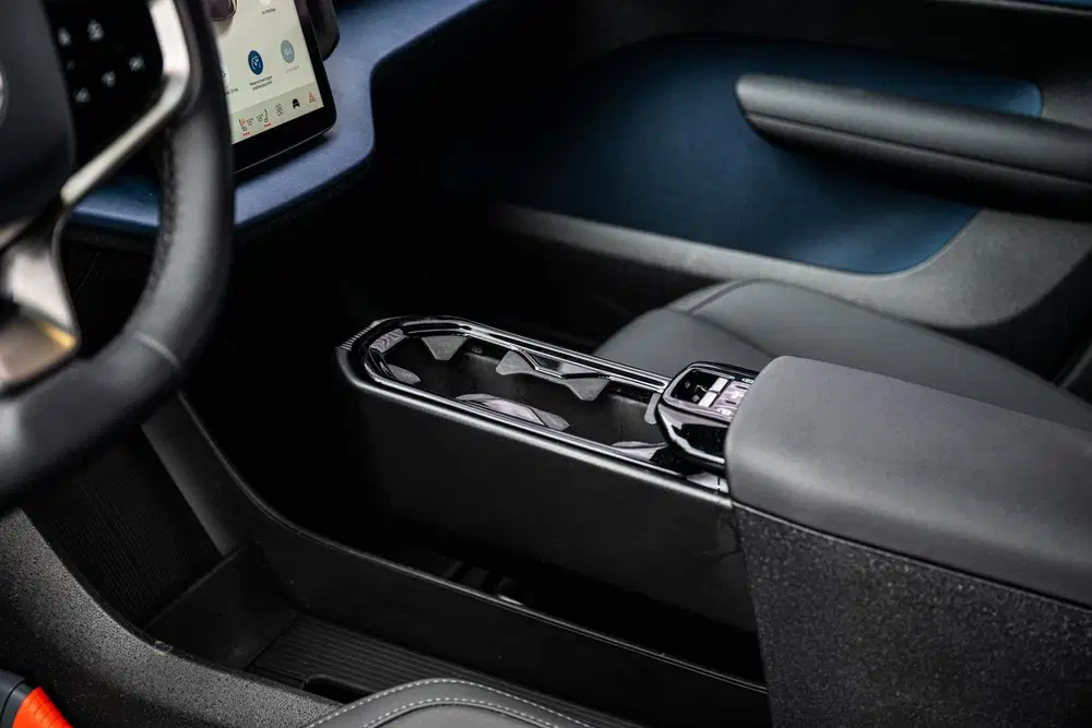Volvo EX30 Single Motor Extended Range Plus 69 kWh uit 2024, foto 14