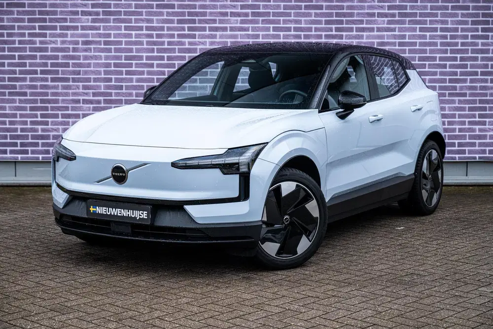 Volvo EX30 Single Motor Extended Range Plus 69 kWh uit 2024, foto 15