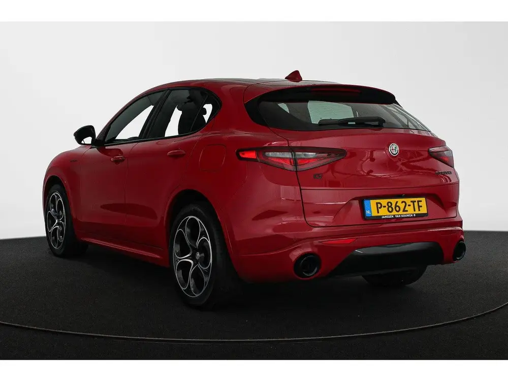 Alfa Romeo Stelvio 2.0T 280pk AWD Veloce Carplay Adaptieve C uit 2021, foto 4
