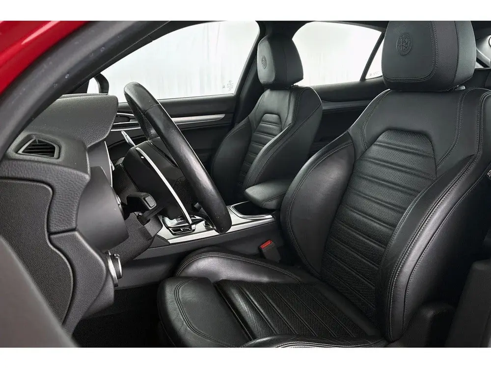 Alfa Romeo Stelvio 2.0T 280pk AWD Veloce Carplay Adaptieve C uit 2021, foto 6