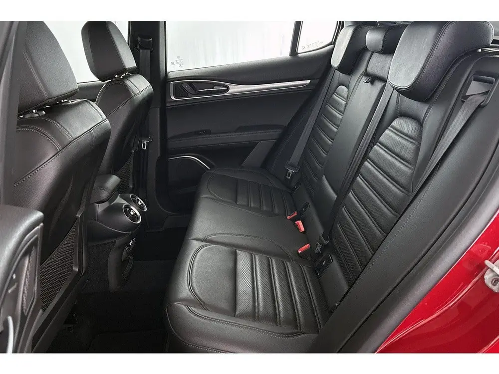 Alfa Romeo Stelvio 2.0T 280pk AWD Veloce Carplay Adaptieve C uit 2021, foto 8