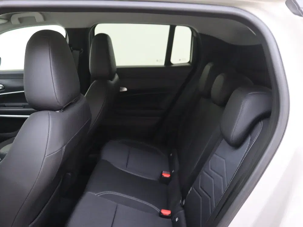 Jeep Avenger 1.2 e-Hybrid Altitude uit 2025, foto 12