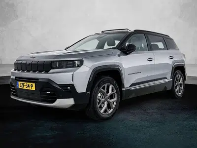 Jeep Compass 1.2 e-Hybrid First Edition Panodak uit 2026