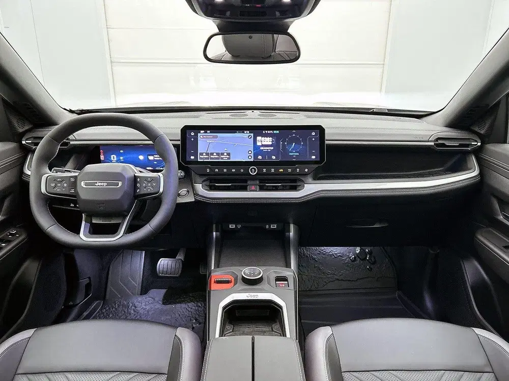Jeep Compass 1.2 e-Hybrid First Edition Panodak uit 2026, foto 11