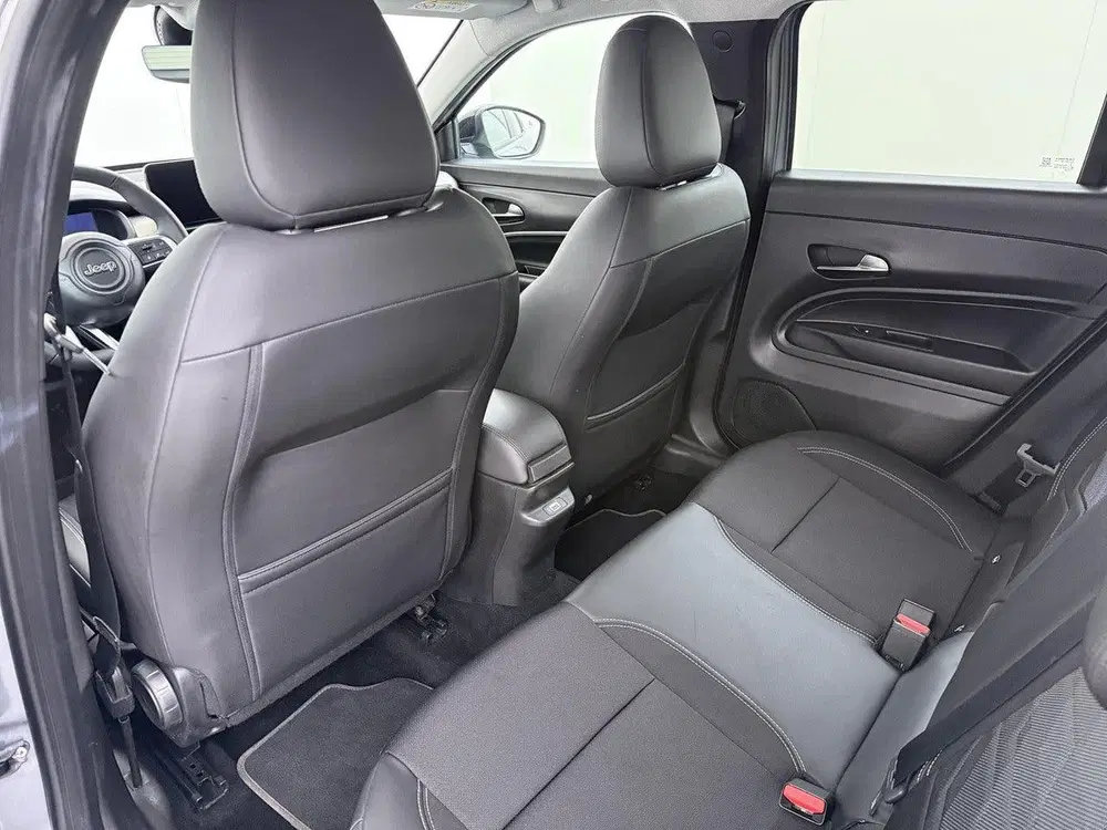Jeep Avenger Summit 100pk uit 2025, foto 20