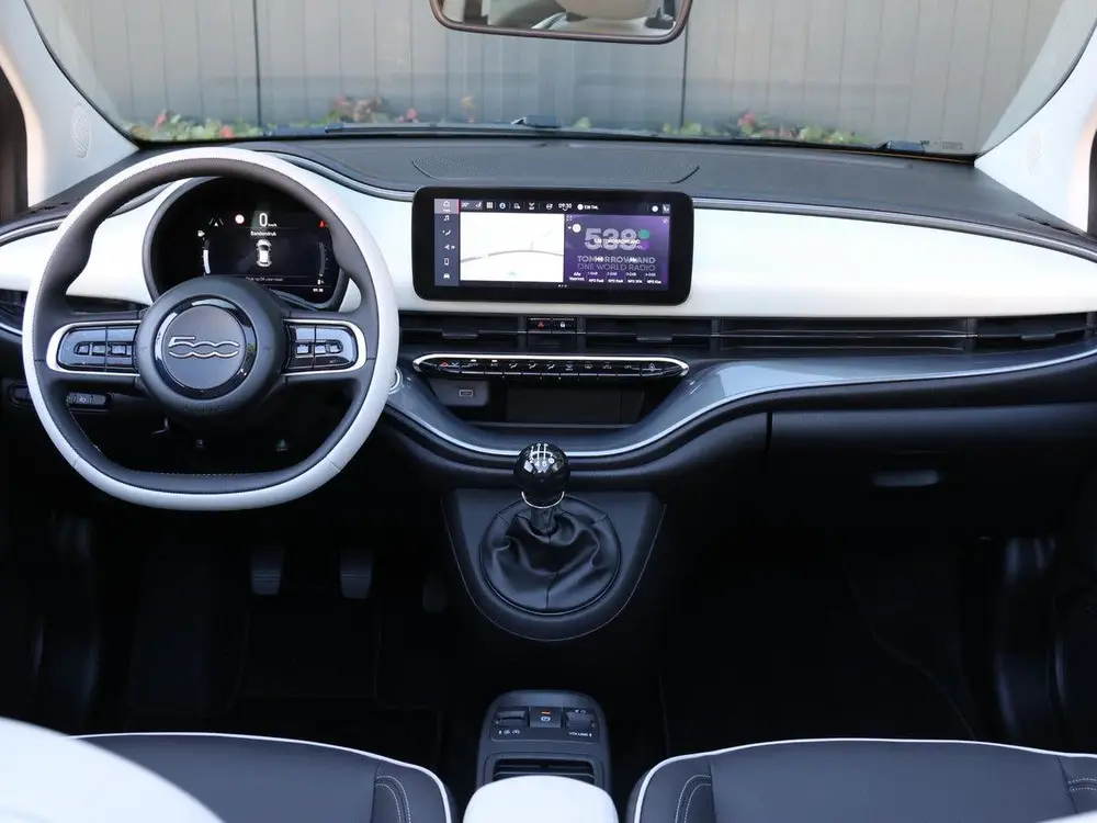 Fiat 500C 1.0 Hybrid La Prima Cabrio uit 2026, foto 11