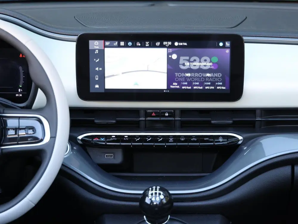 Fiat 500C 1.0 Hybrid La Prima Cabrio uit 2026, foto 12