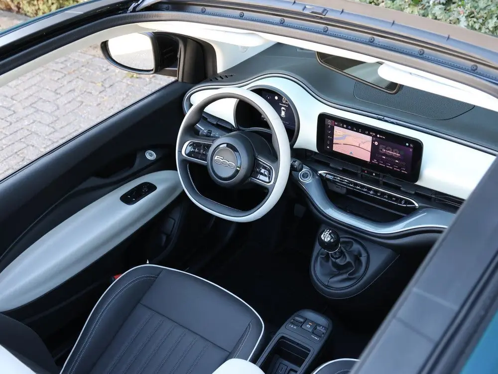Fiat 500C 1.0 Hybrid La Prima Cabrio uit 2026, foto 8