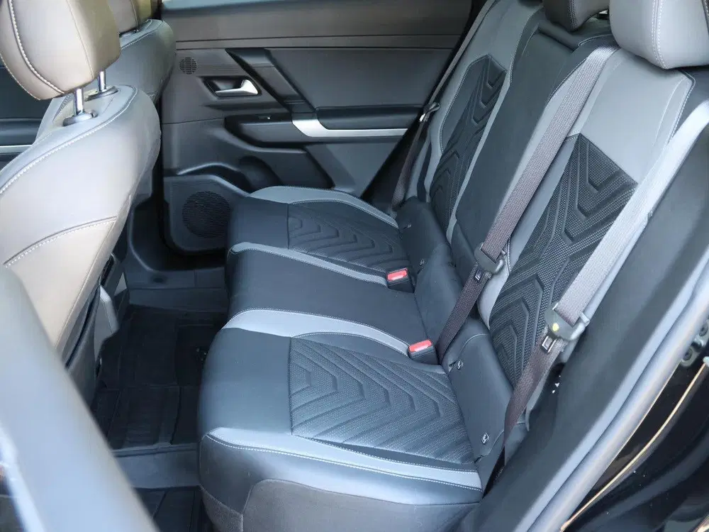 Jeep Compass 1.2 e-Hybrid First Edition uit 2026, foto 17