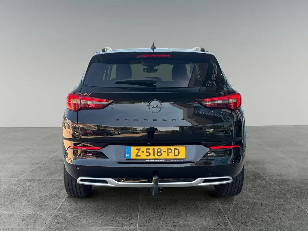 Opel Grandland Ultimate 1.6 PHEV Hybrid4 300pk e-EAT8 4x4 uit 2022, foto 4