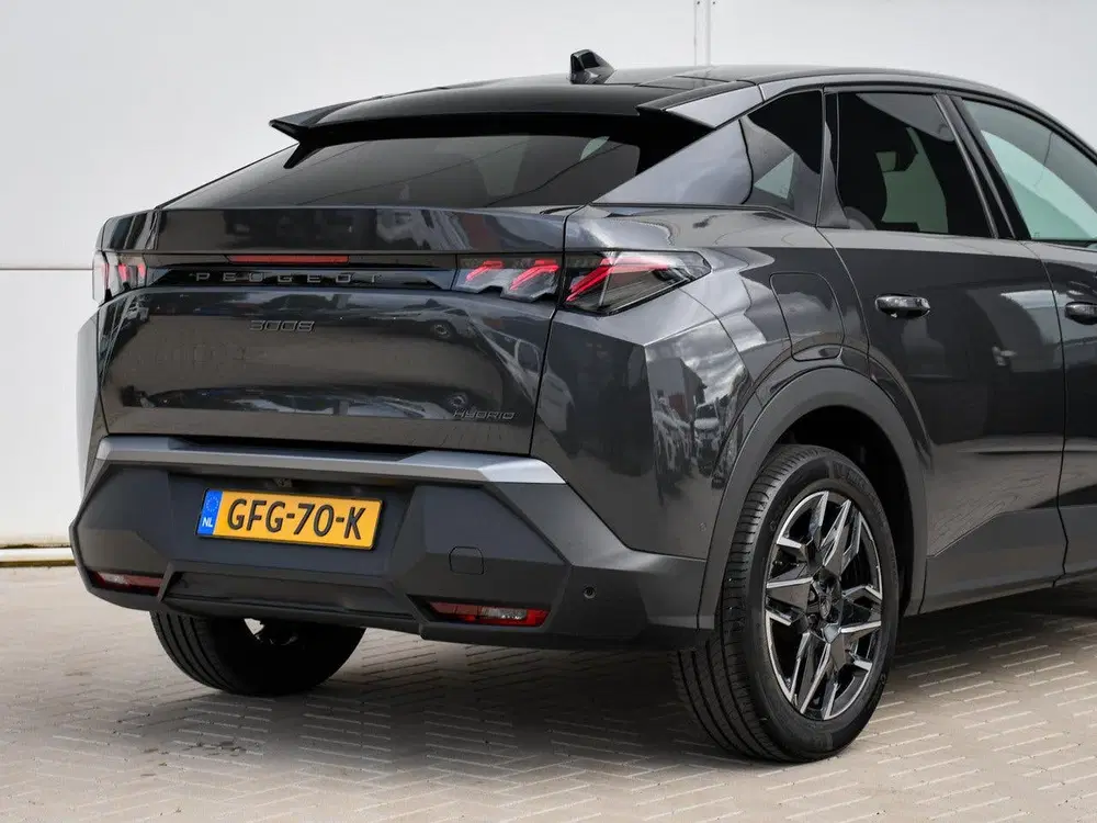 Peugeot 3008 GT 1.2 Hybrid 145pk Automaat 19''LM uit 2024, foto 6