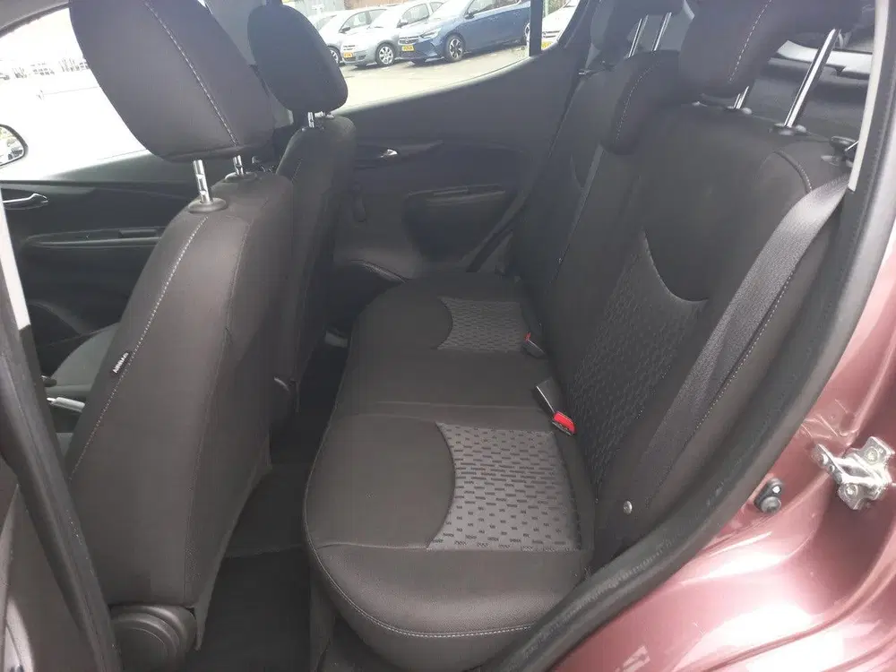 Opel Karl 1.0 Rocks Online Edition uit 2019, foto 14