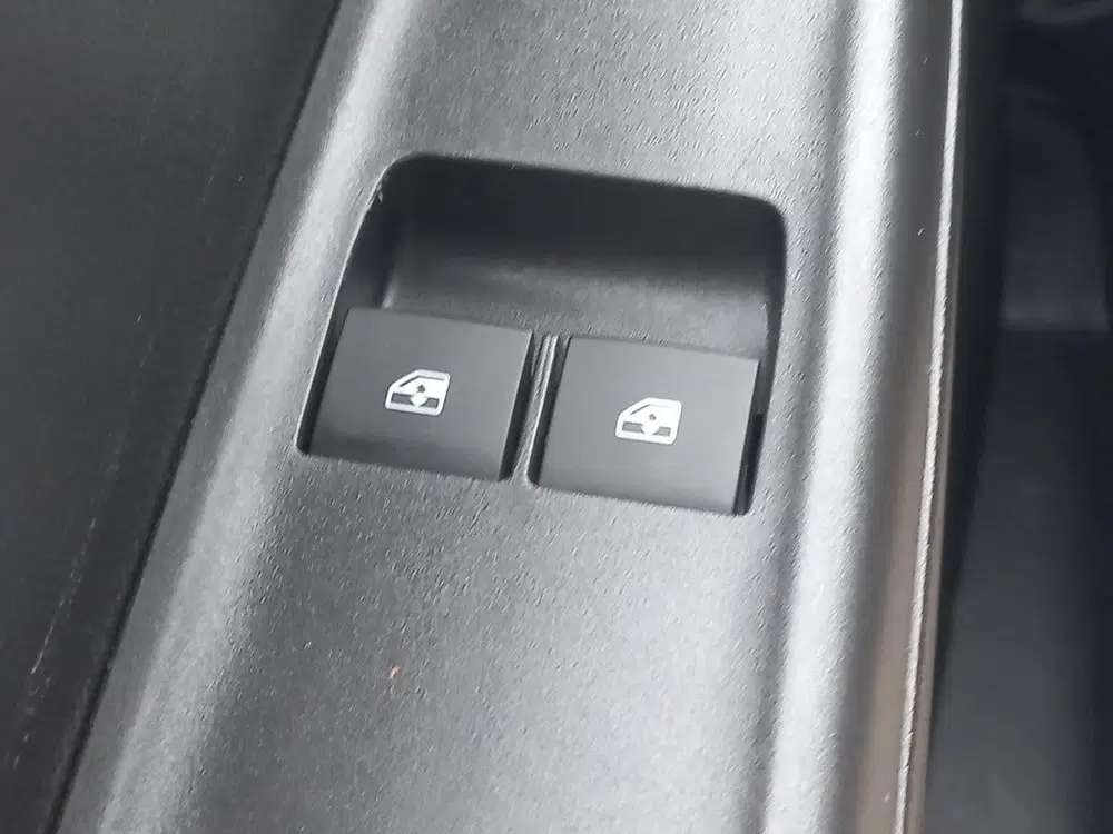 Opel Karl 1.0 Rocks Online Edition uit 2019, foto 18
