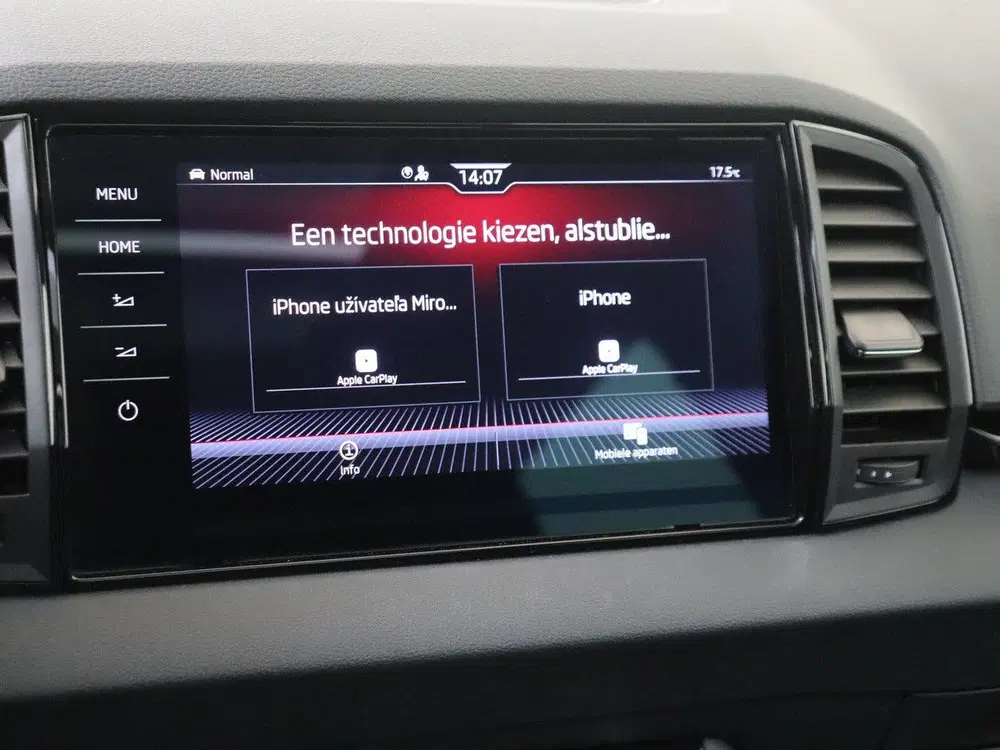 Skoda Karoq 1.5 TSI ACT Sportline Business OPEN PANORA uit 2024, foto 17