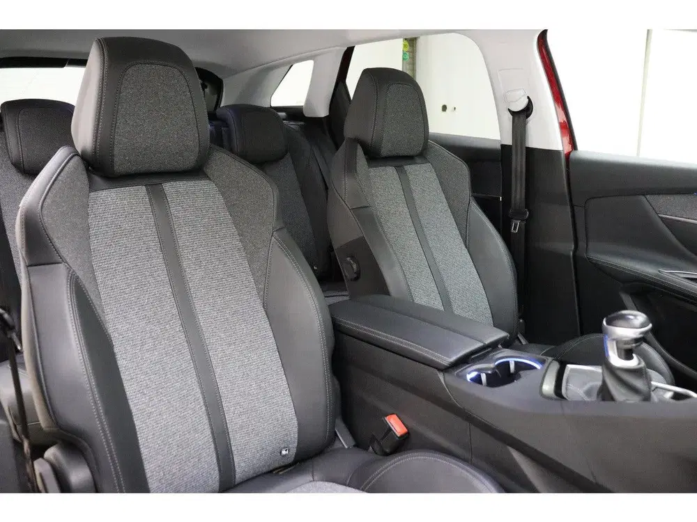 Peugeot 3008 1.2 PureTech Allure uit 2019, foto 10