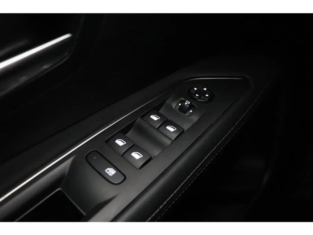 Peugeot 3008 1.2 PureTech Allure uit 2019, foto 17