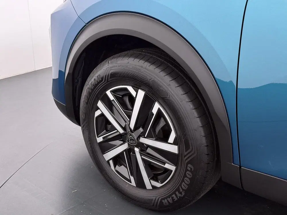 Peugeot 2008 SUV Business 110pk Hybrid Automaat uit 2025, foto 12