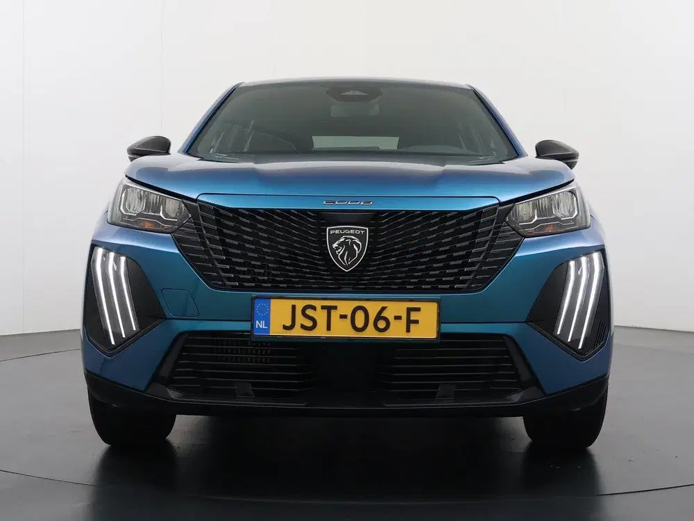 Peugeot 2008 SUV Business 110pk Hybrid Automaat uit 2025, foto 3