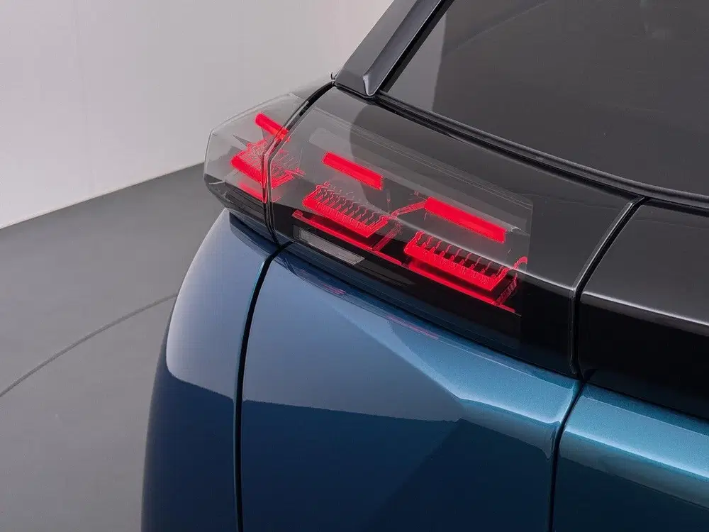 Peugeot 2008 SUV Business 110pk Hybrid Automaat uit 2025, foto 9