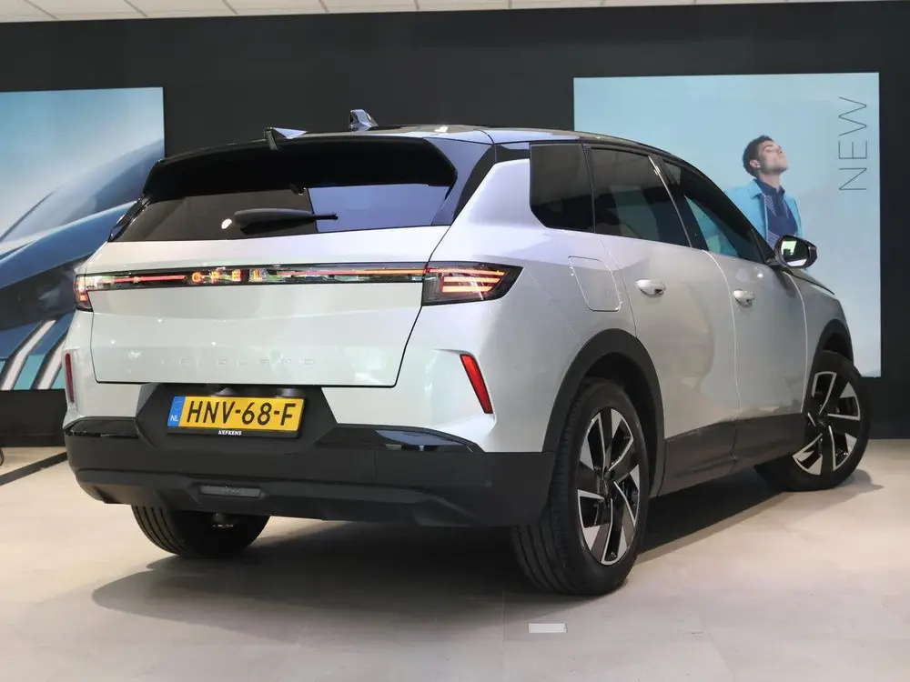 Opel Grandland SUV GS 145 pk Automaat uit 2025, foto 3