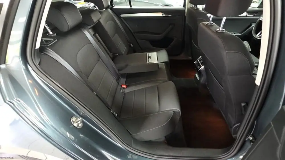 Skoda Superb 1.5 TSI ACT Ambition Business Panodak uit 2019, foto 15