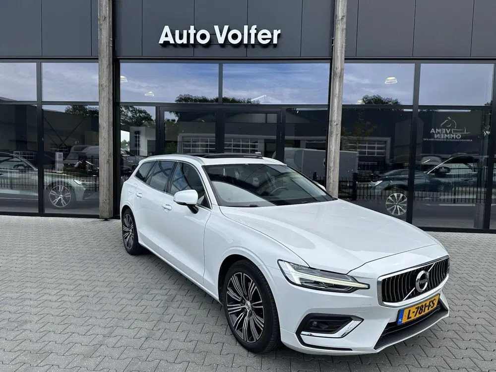 Volvo V60 2.0 B3 Inscription Pano uit 2021