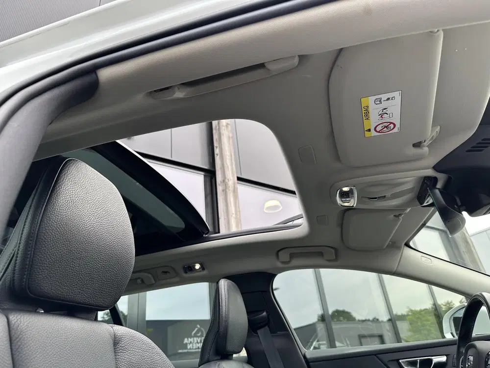 Volvo V60 2.0 B3 Inscription Pano uit 2021, foto 6