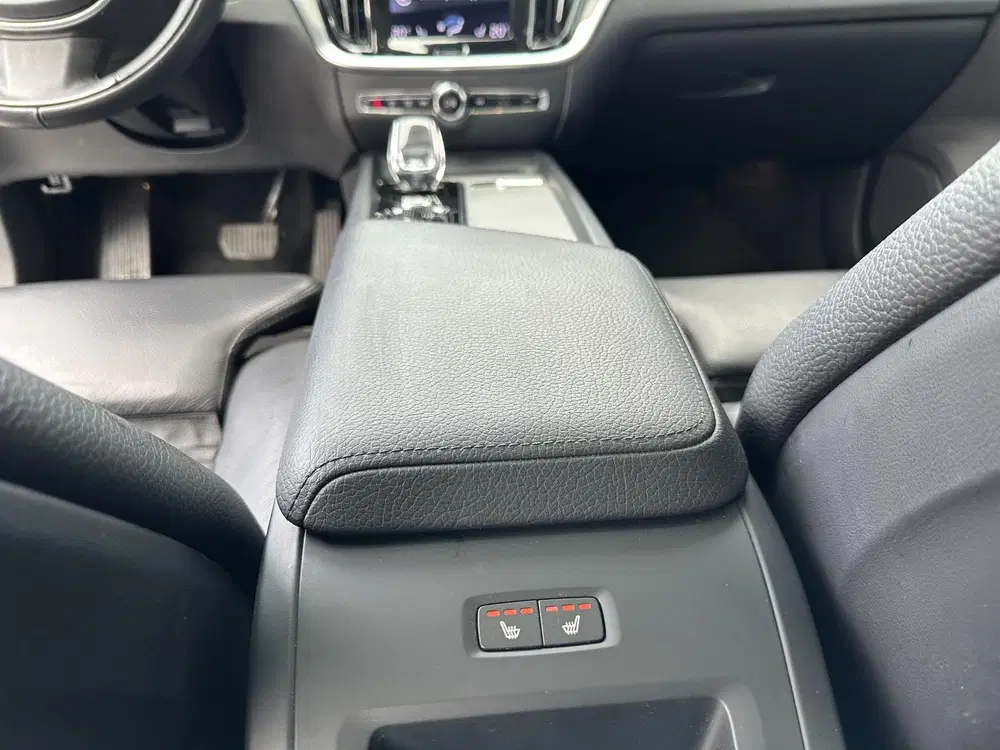 Volvo V60 2.0 B3 Inscription Pano uit 2021, foto 9