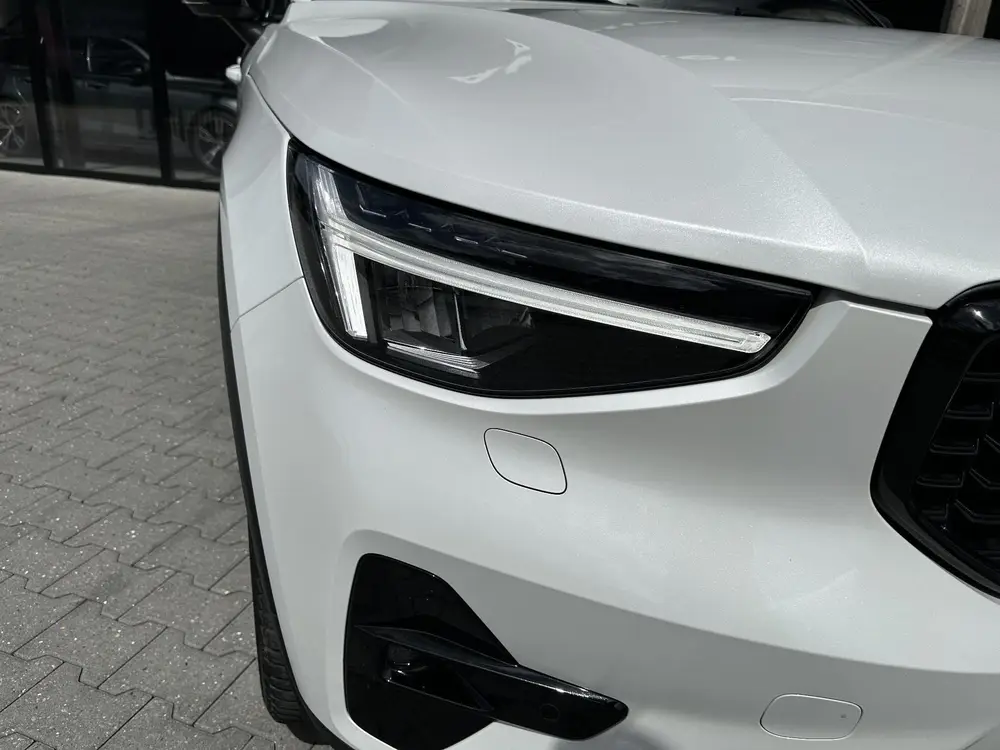 Volvo XC40 2.0 B4 Plus Dark H&K uit 2022, foto 5