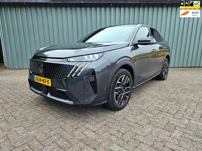 Peugeot 3008 1.2 Hybrid 136 GT 360 camera 19 inch velge uit 2024