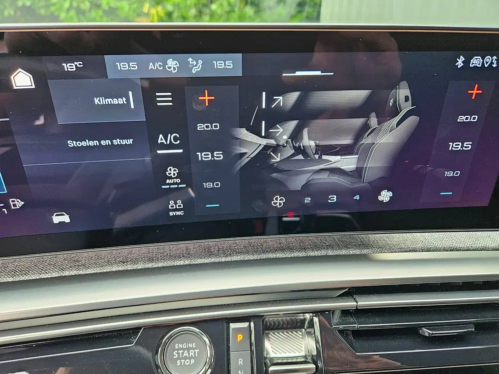 Peugeot 3008 1.2 Hybrid 136 GT 360 camera 19 inch velge uit 2024, foto 19