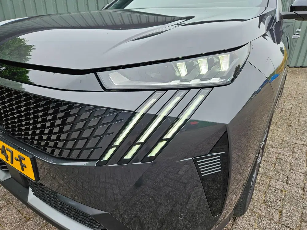 Peugeot 3008 1.2 Hybrid 136 GT 360 camera 19 inch velge uit 2024, foto 3