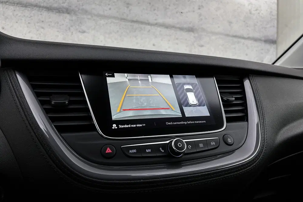 Opel Grandland X 1.6 Turbo Hybrid Business uit 2021, foto 20