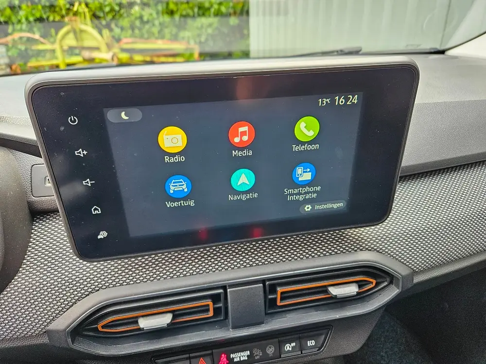 Dacia Sandero 1.0 TCe 90 Navi Clima Camera Trekhaak uit 2021, foto 14