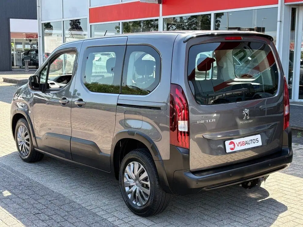 Peugeot Rifter 1.2 PURETECH 110PK TREKHAAK 5-PRS NAVIGATI uit 2023, foto 3