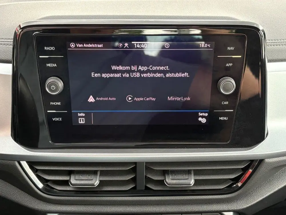 Volkswagen T-Roc 1.5 TSI ACT AUT. FACELIFT LED NAVI CARPLAY uit 2023, foto 9