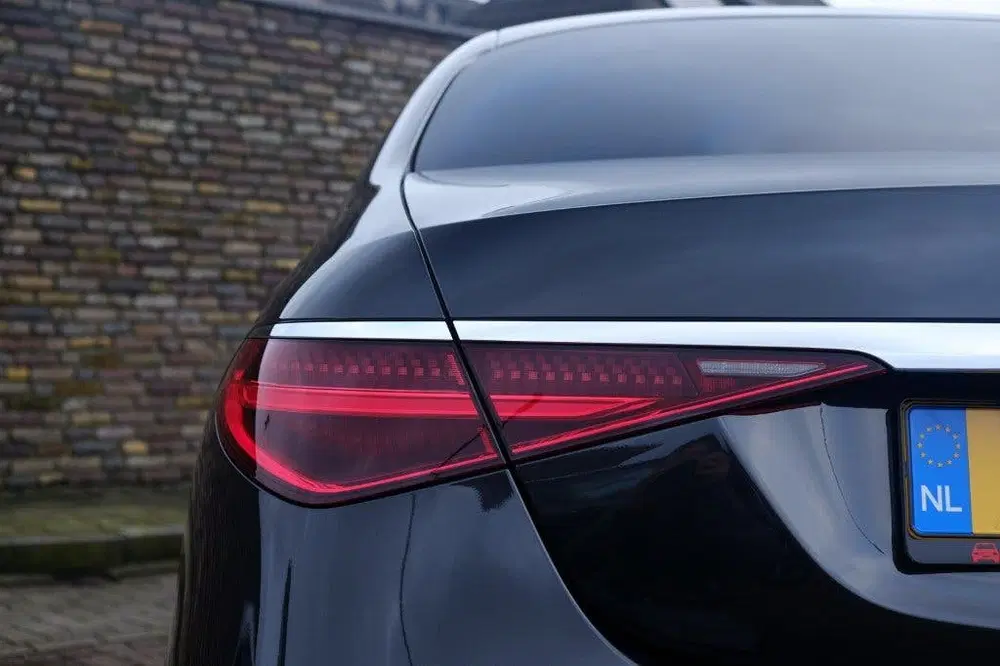 Mercedes-Benz S-Klasse 400D 4Matic LANG AMG Achterasbesturin uit 2022, foto 15