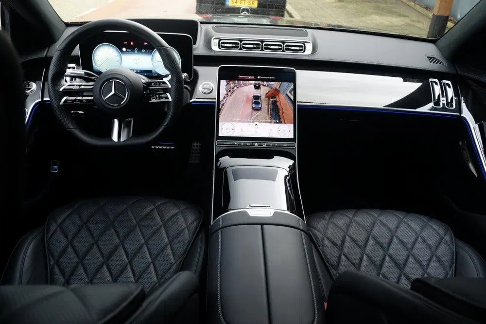 Mercedes-Benz S-Klasse 400D 4Matic LANG AMG Achterasbesturin uit 2022, foto 2