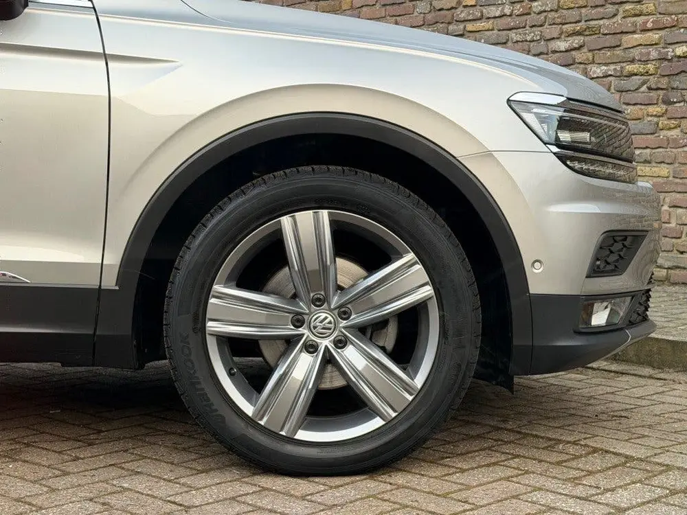 Volkswagen TIGUAN 1.5 TSI DSG HIGHLINE Panodak Trekhaak Virt uit 2019, foto 11
