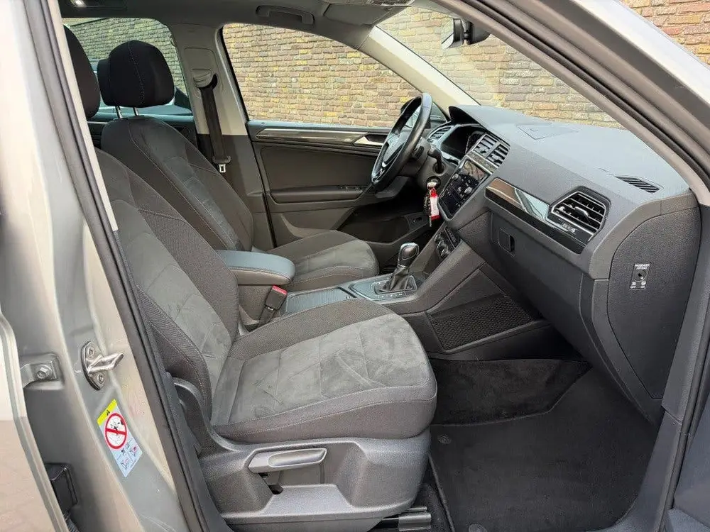 Volkswagen TIGUAN 1.5 TSI DSG HIGHLINE Panodak Trekhaak Virt uit 2019, foto 16