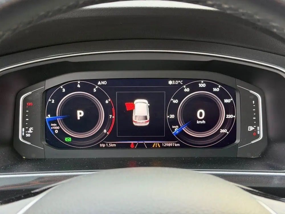 Volkswagen TIGUAN 1.5 TSI DSG HIGHLINE Panodak Trekhaak Virt uit 2019, foto 3